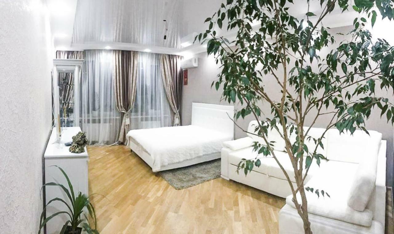 Rent-Kiev Apartment on LuxKlavdievskaya Exteriör bild
