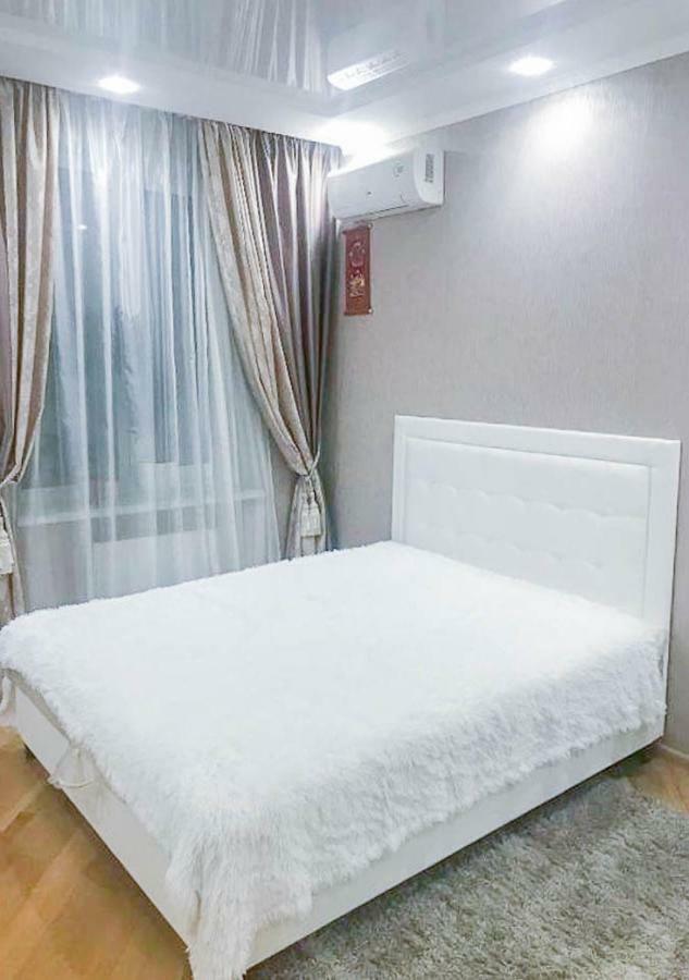 Rent-Kiev Apartment on LuxKlavdievskaya Exteriör bild